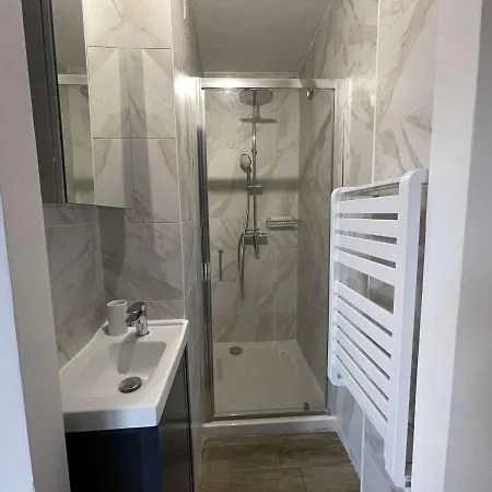 Appartement Antibes, 4 Pieces, 6 Personnes - Fr-1-252-186 *